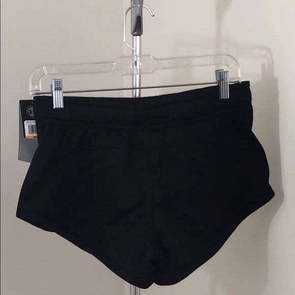 LAST ONE AVAILABLE - New Under Armour Women's Tech French Terry Shorts Size XL - Picture 9 of 15